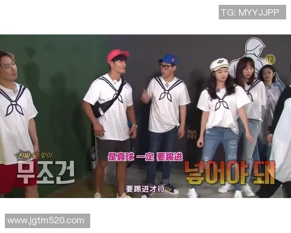 金钟国与足球明星亲密互动揭示运动员背后的真实故事与友谊 金钟国与足球明星亲密互动揭示运动员背后的真实故事与友谊