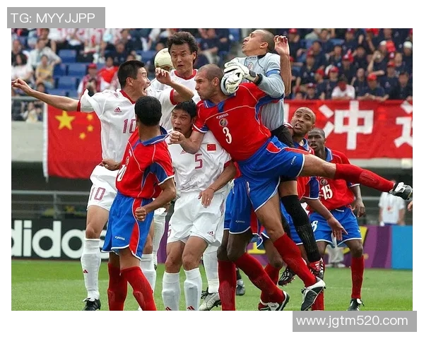 足球明星带球瞬间精彩瞬间尽显技术魅力与运动激情的完美结合 足球明星带球瞬间精彩瞬间尽显技术魅力与运动激情的完美结合